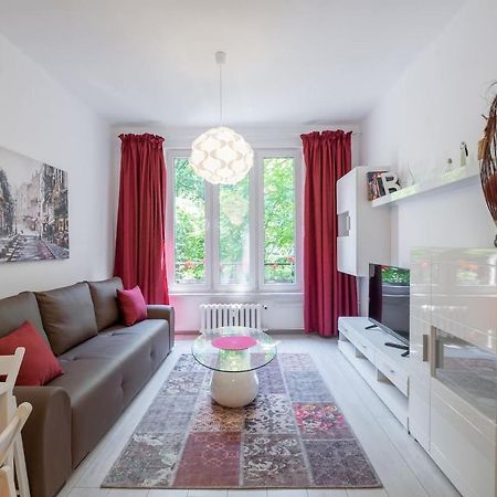 Your Perfect Place To Stay On Vitosha Str Apt Sofia Bagian luar foto